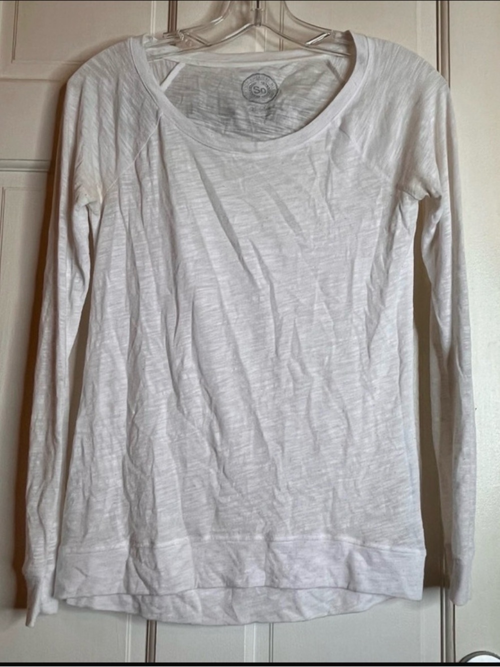 Authentic American Heritage White Long-Sleeve Scoop Neck Tee